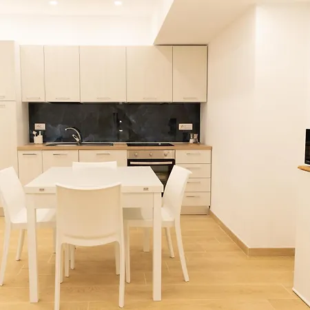 Di Enea - Vacanze Holiday home Pozzuoli